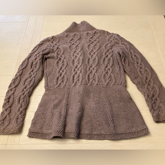 cable cardigan taupe/rose color. Detailed metal buttons Small/Med - Picture 3 of 7